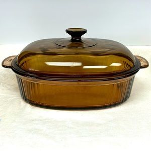 Vintage “Visions” Corning large 4 quart amber roasting dish with lid